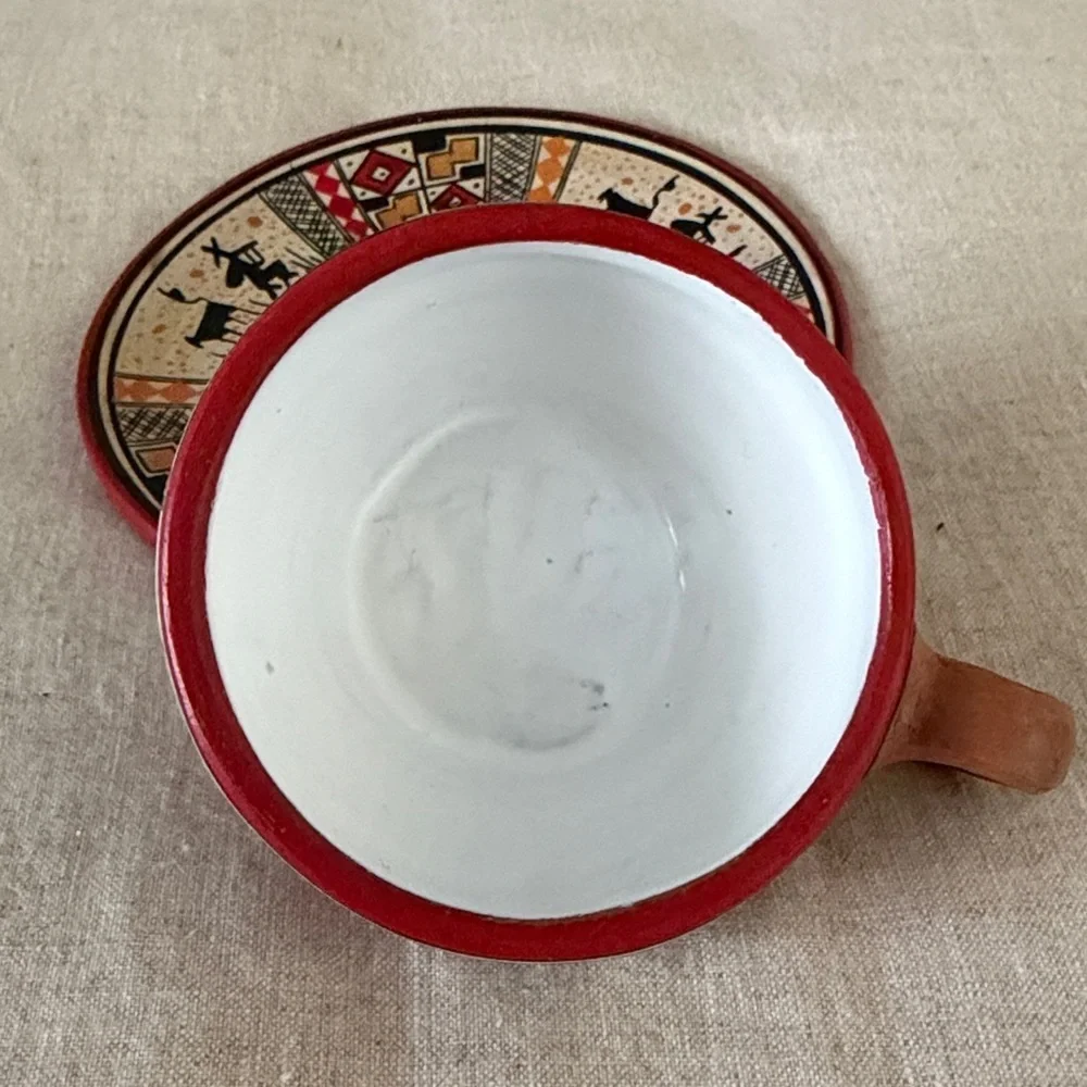 Peruvian cup and saucer. Inca Pottery